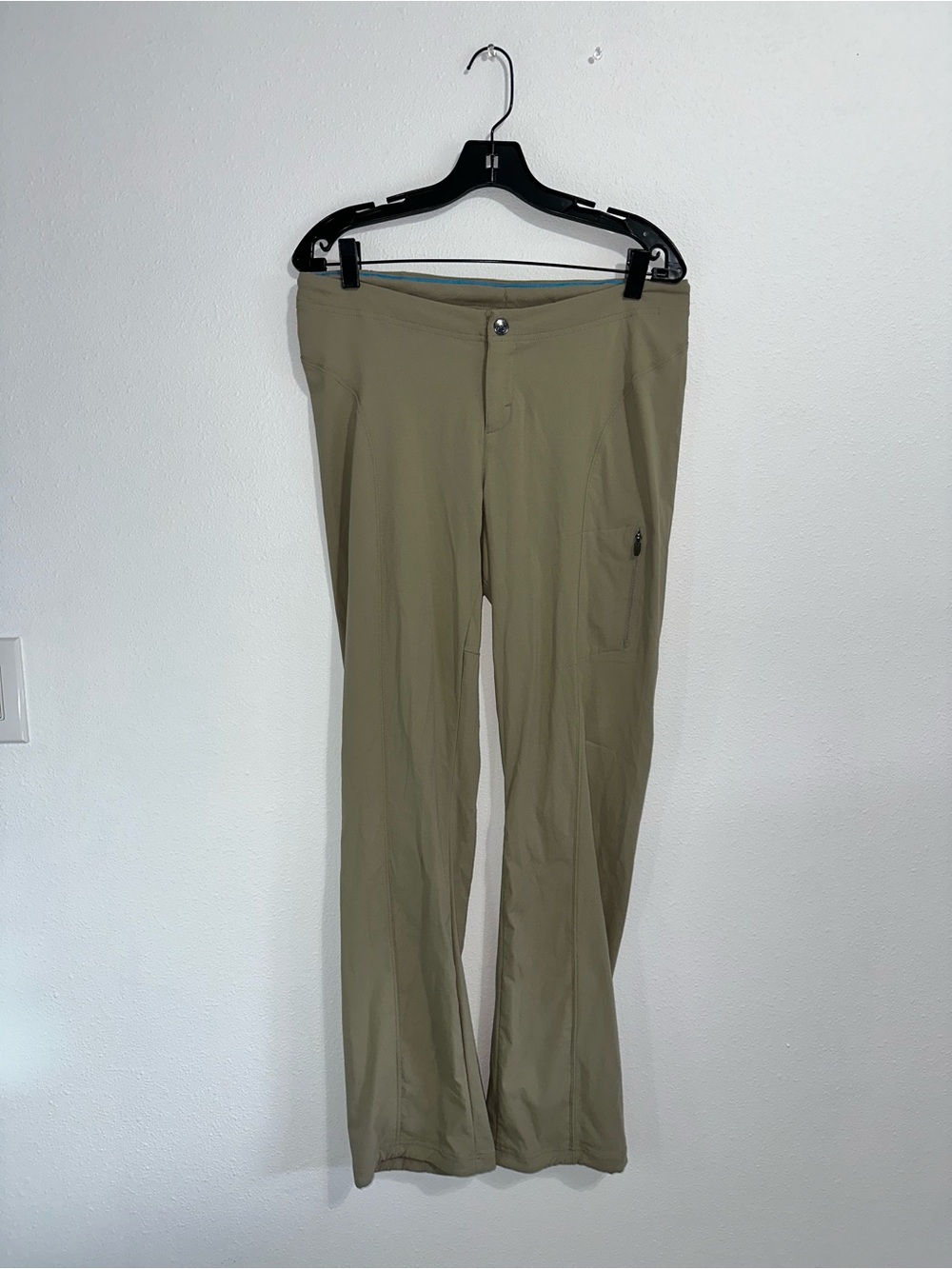 Columbia Sportswear Omni Shield Women's Pants Size 8 Khaki Outdoor Hiking